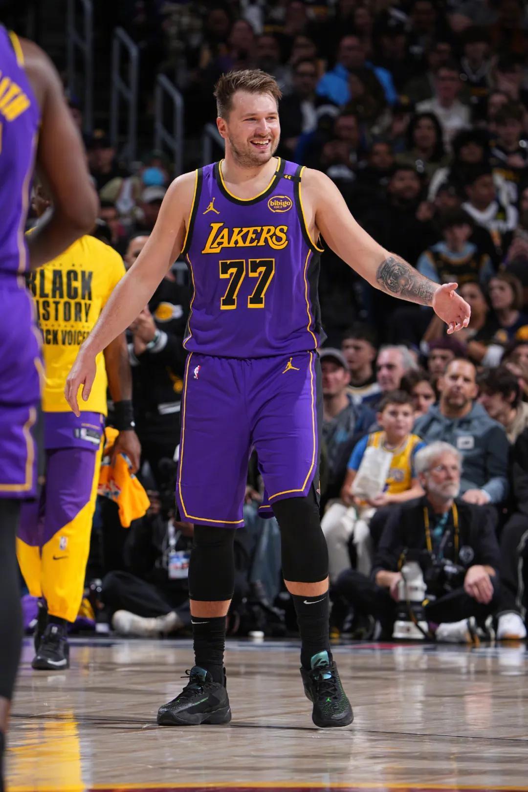 东契奇重要时刻刷新纪录，DWG带队取胜！